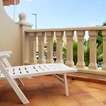 アパート Cozy In 60 M² With Shared Pool