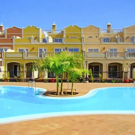 Cozy In 60 M² With Shared Pool *