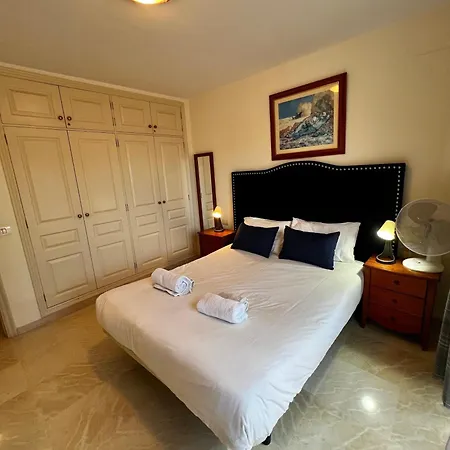 Cozy In 60 M² With Shared Pool Apartment
